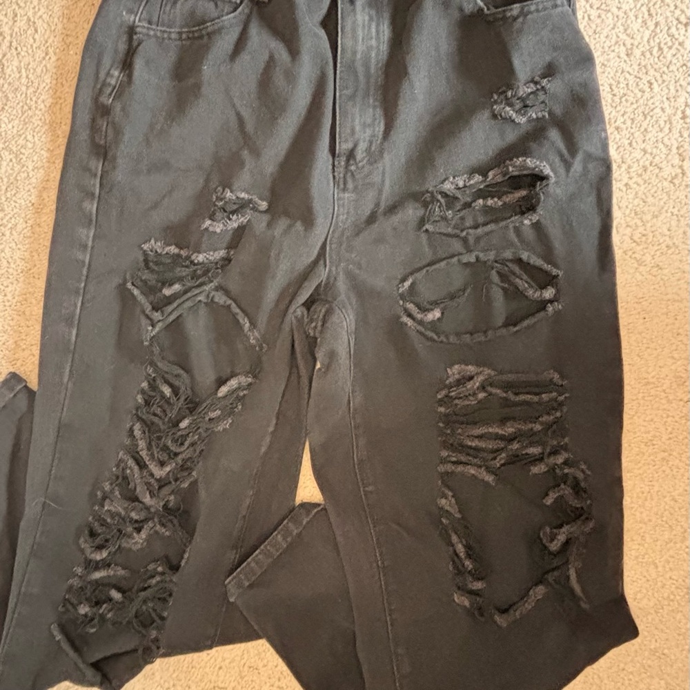 Black ripped jeans